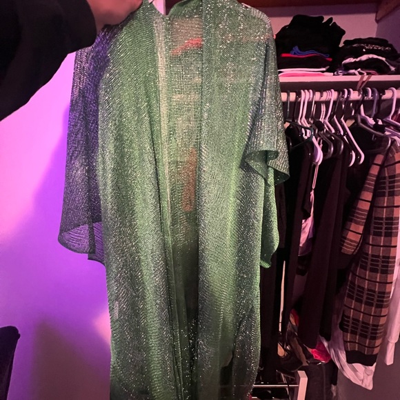 Cover up - Picture 1 of 1